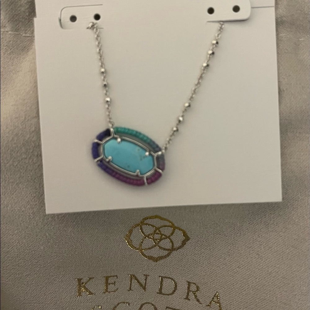 Kendra Scott necklace